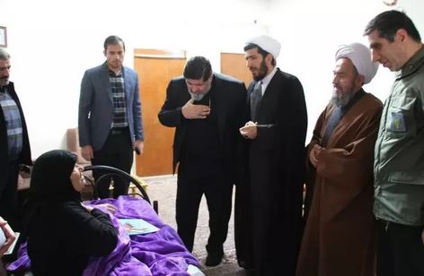 دیدار فرماندار تکاب با خانواده های معظم شهیدان