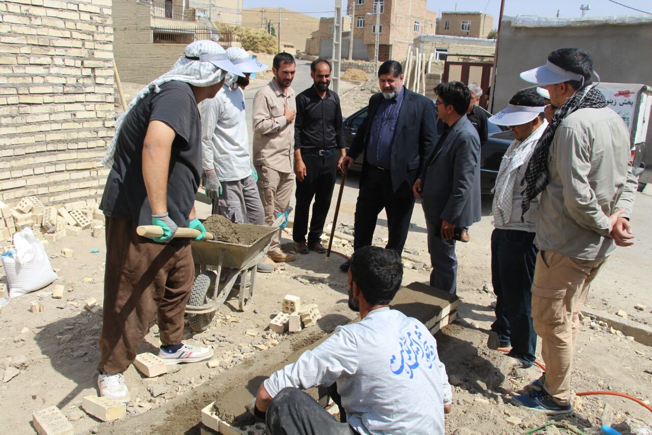 کمک 150 میلیون ریالی فرماندار تکاب برای احداث واحد مسکونی بانوی سرپرست خانوار