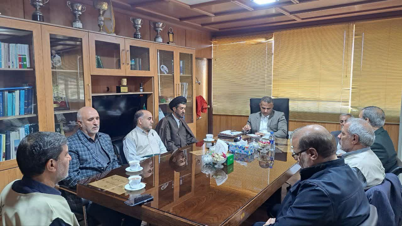 دیدار خادم‌یاران رضوی تکاب با فرماندار شهرستان
