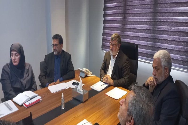 بررسی روند اجرای مصوبات کارگروه ملی احیای دریاچه ارومیه به ریاست محمدصادق معتمدیان مدیر اجرایی و دبیر کارگروه ملی نجات دریاچه ارومیه