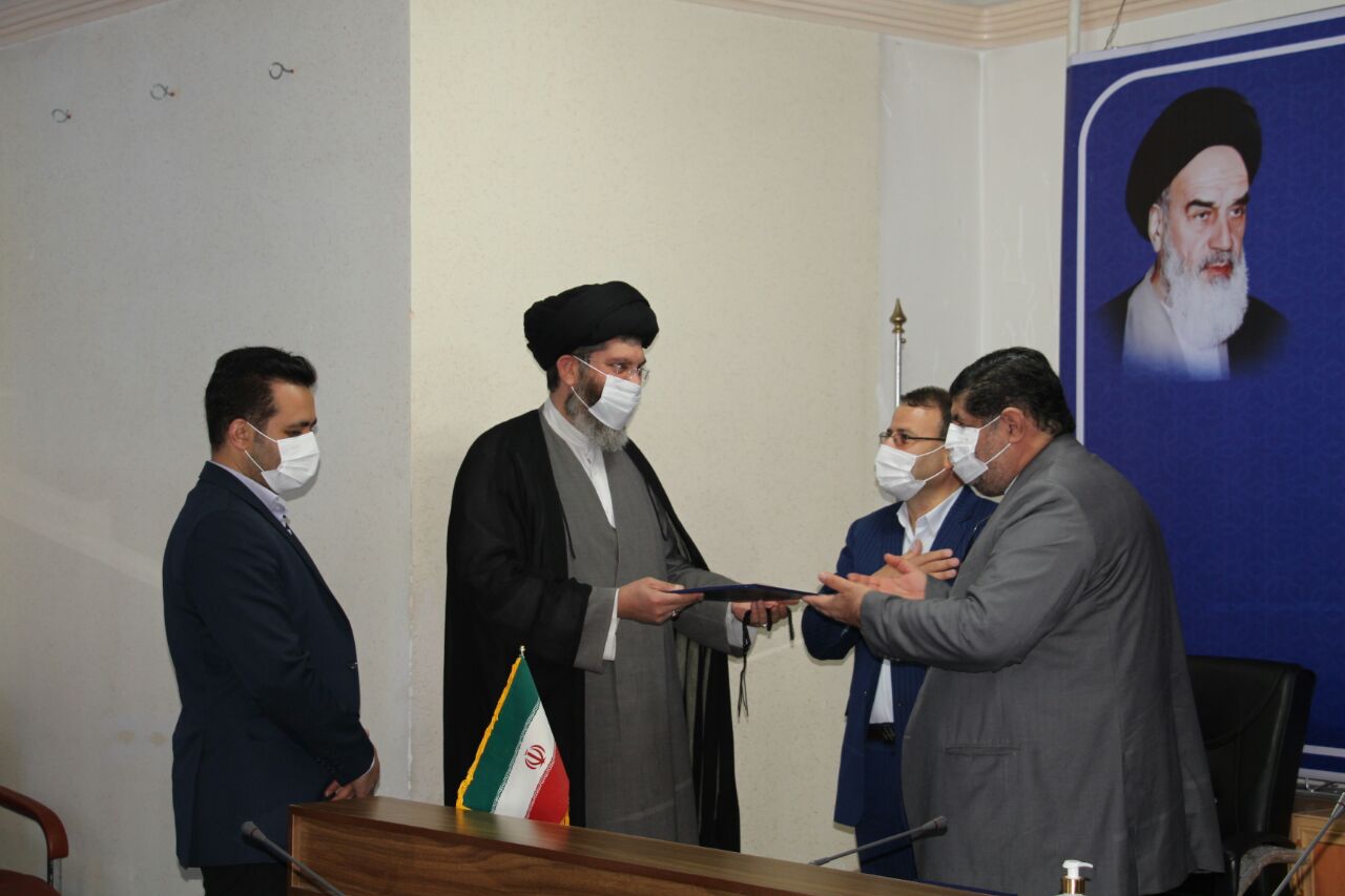 دیدار نمایندگان بنیاد مستضعفان با فرماندار تکاب