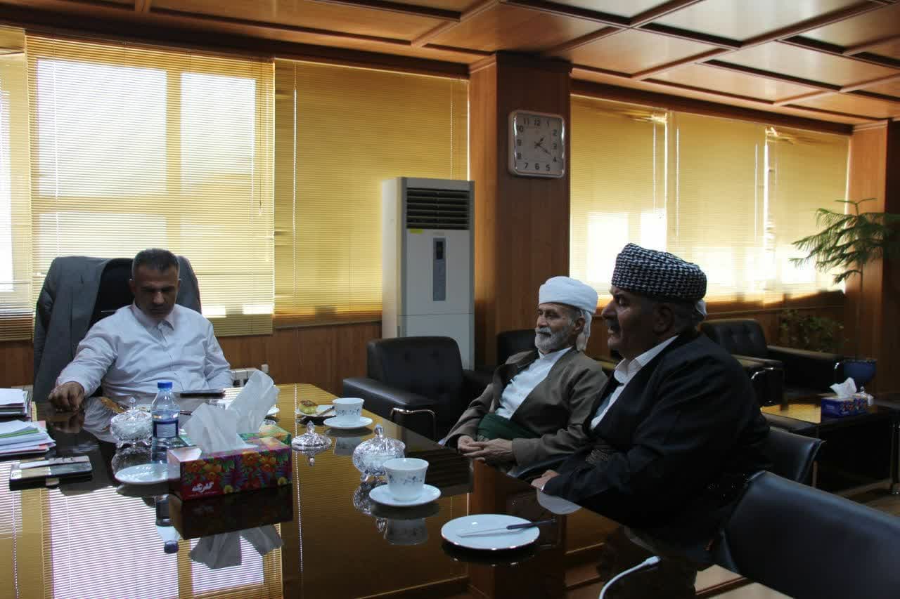 امام جمعه اهل تسنن تکاب با فرماندار جدید دیدار کرد.