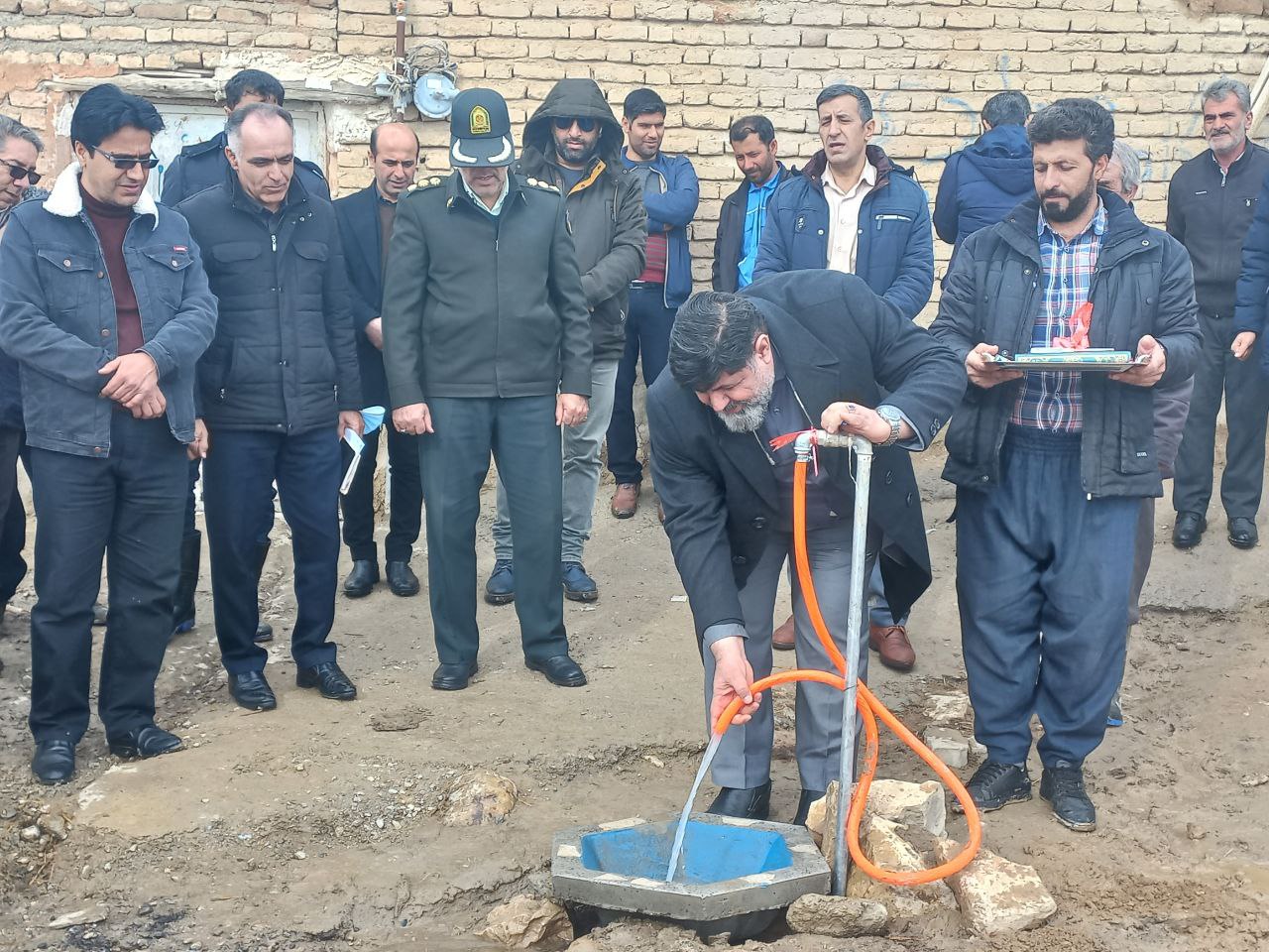 آب شُرب به روستای محروم بادخرید تکاب رسید