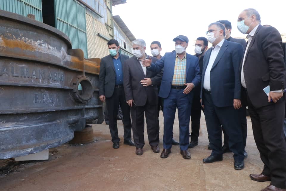 استاندار آذربایجان‌غربی: از توسعه واحدهای تولیدی حمایت می کنیم