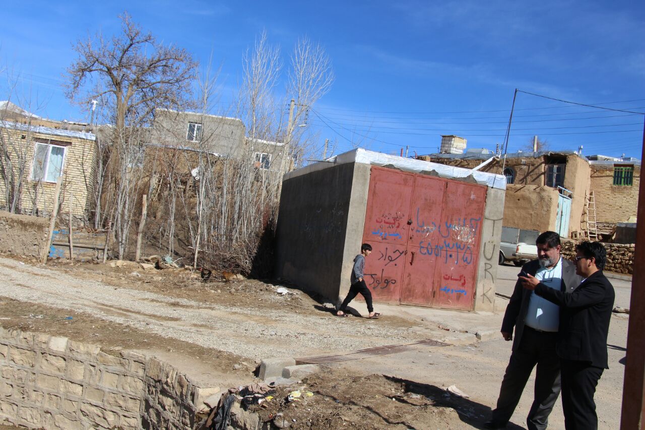 بازدید میدانی فرماندار تکاب از روستای تمای