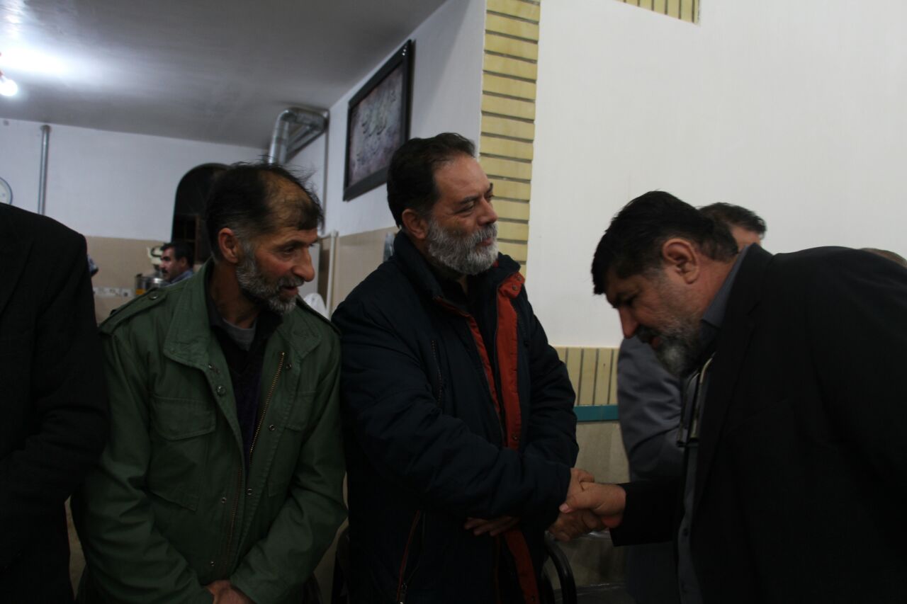 حضور فرماندار تکاب در مراسم چهلم مادر شهید فلاح در روستای دورباش