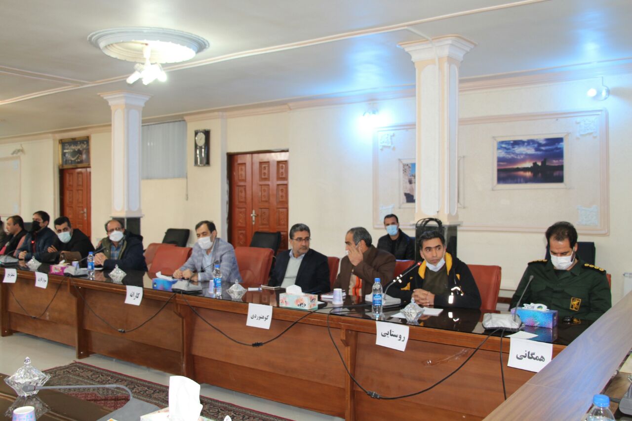 تجلیل فرماندار تکاب از روسای هیات های ورزشی  به مناسبت روز جوان