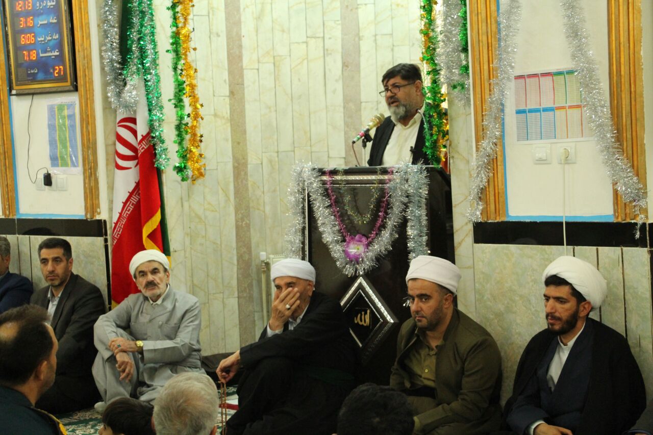 برگزاری  جشن هفته وحدت در تکاب باحضور فرماندار