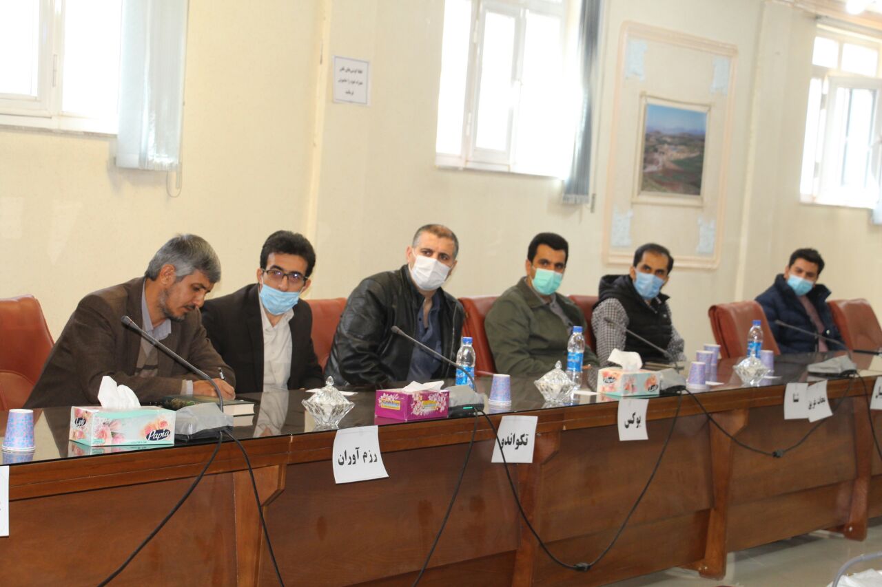 تجلیل فرماندار تکاب از روسای هیات های ورزشی  به مناسبت روز جوان