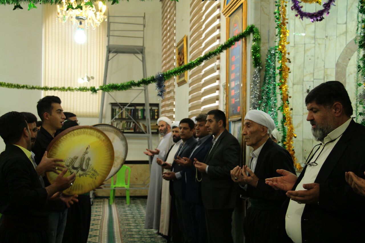 برگزاری  جشن هفته وحدت در تکاب باحضور فرماندار