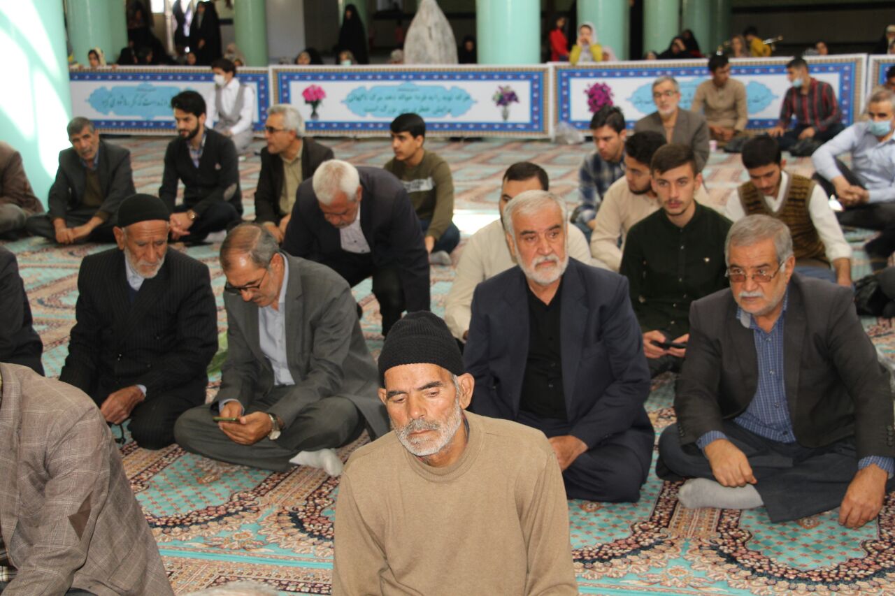 گرامیداشت هفته وحدت در تکاب