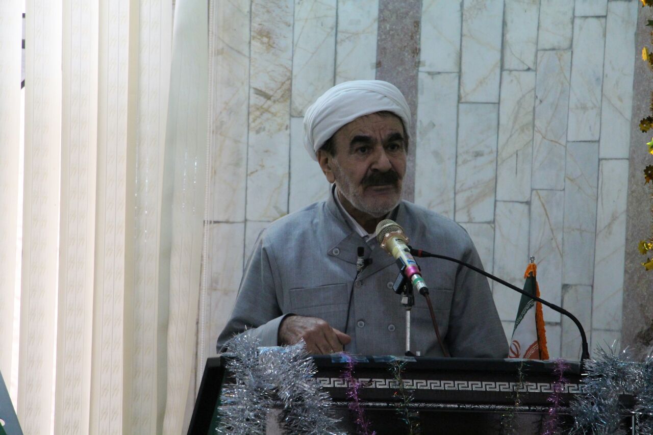 برگزاری  جشن هفته وحدت در تکاب باحضور فرماندار