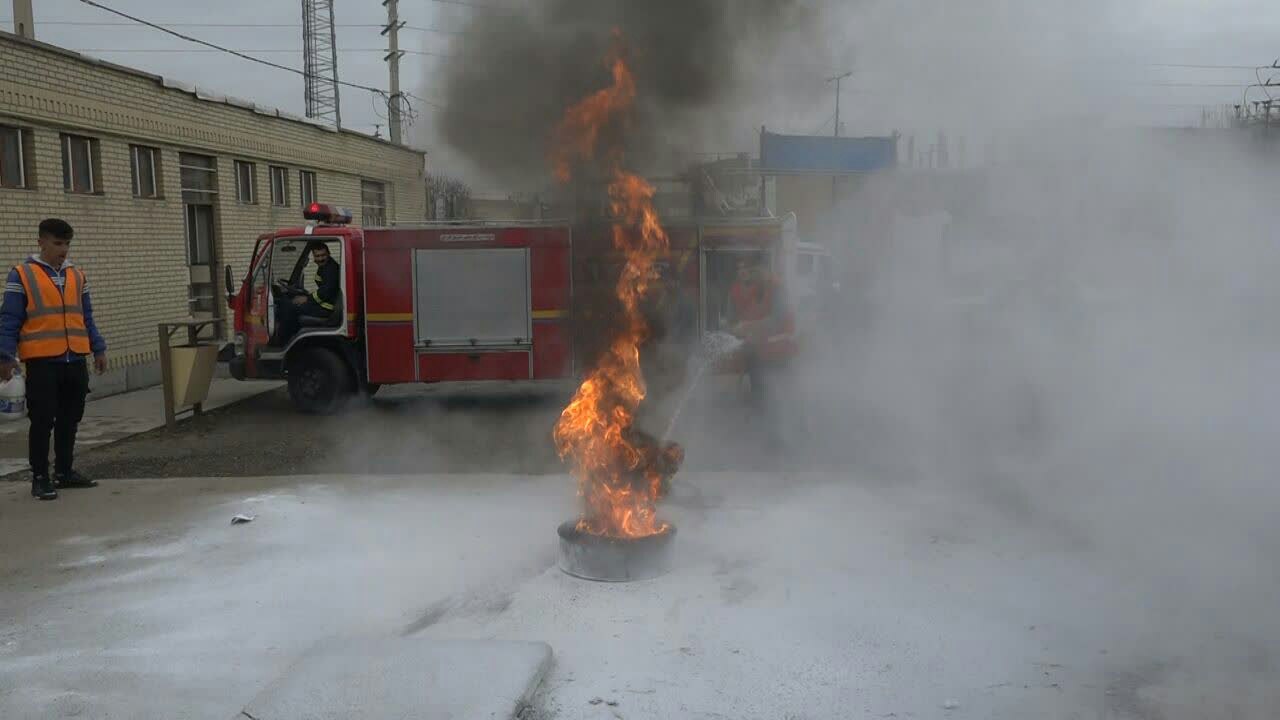 اجرای مانور زلزله در تکاب