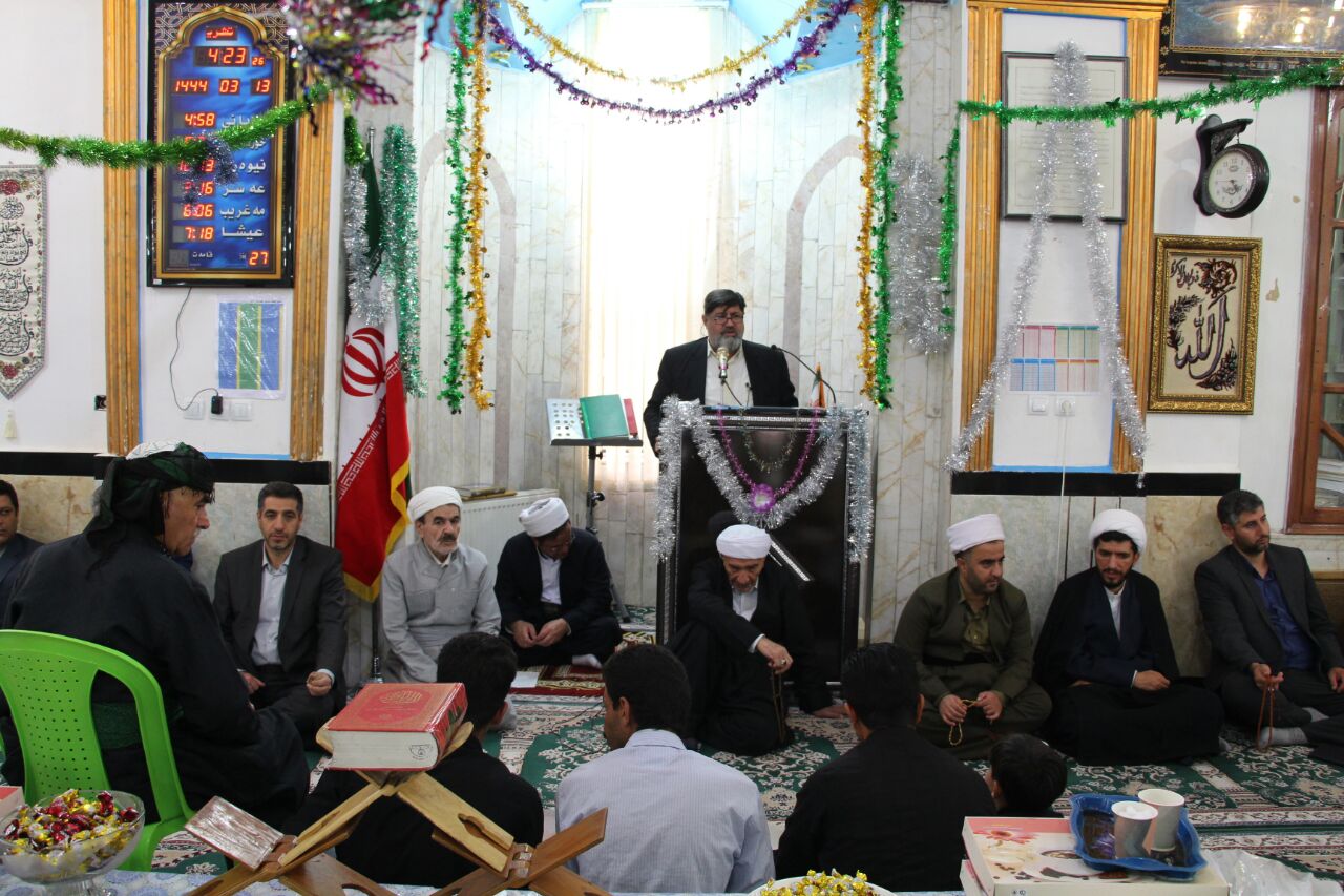 برگزاری  جشن هفته وحدت در تکاب باحضور فرماندار