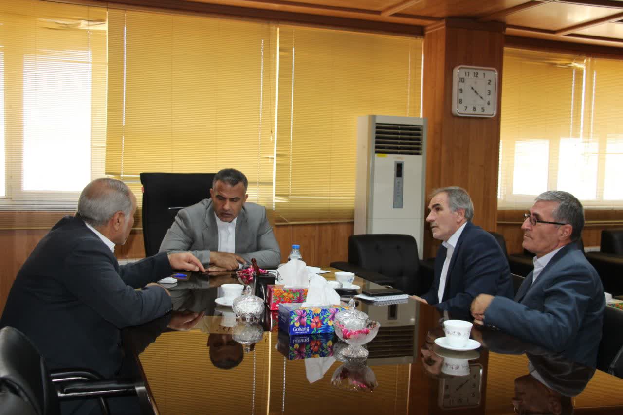 فرماندار تکاب: نهادهای خیریه، مهم‌ترین نماد سرمایه اجتماعی و بازوی توانمند دولت در خدمت‌رسانی هستند