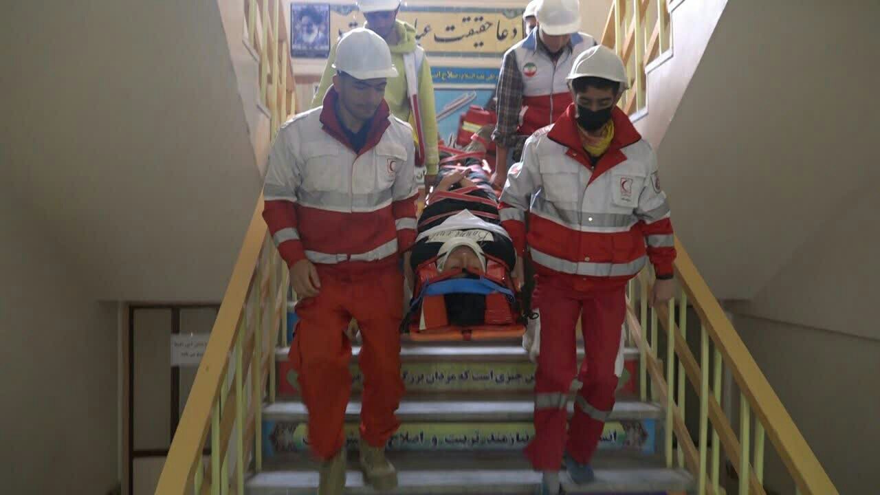 اجرای مانور زلزله در تکاب