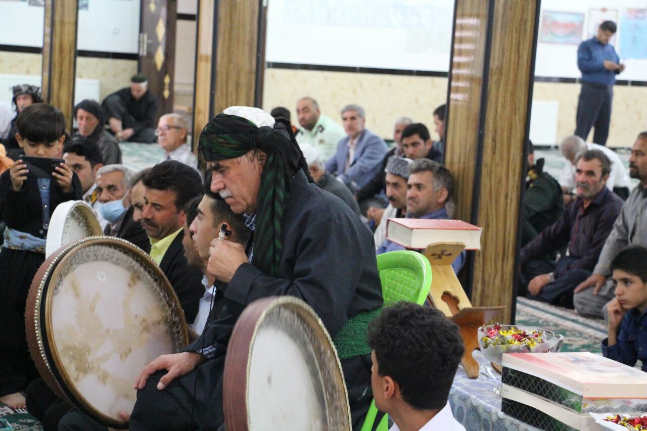 برگزاری  جشن هفته وحدت در تکاب باحضور فرماندار