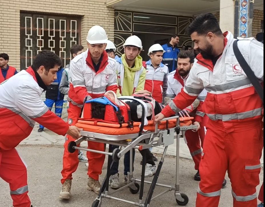 اجرای مانور زلزله در تکاب