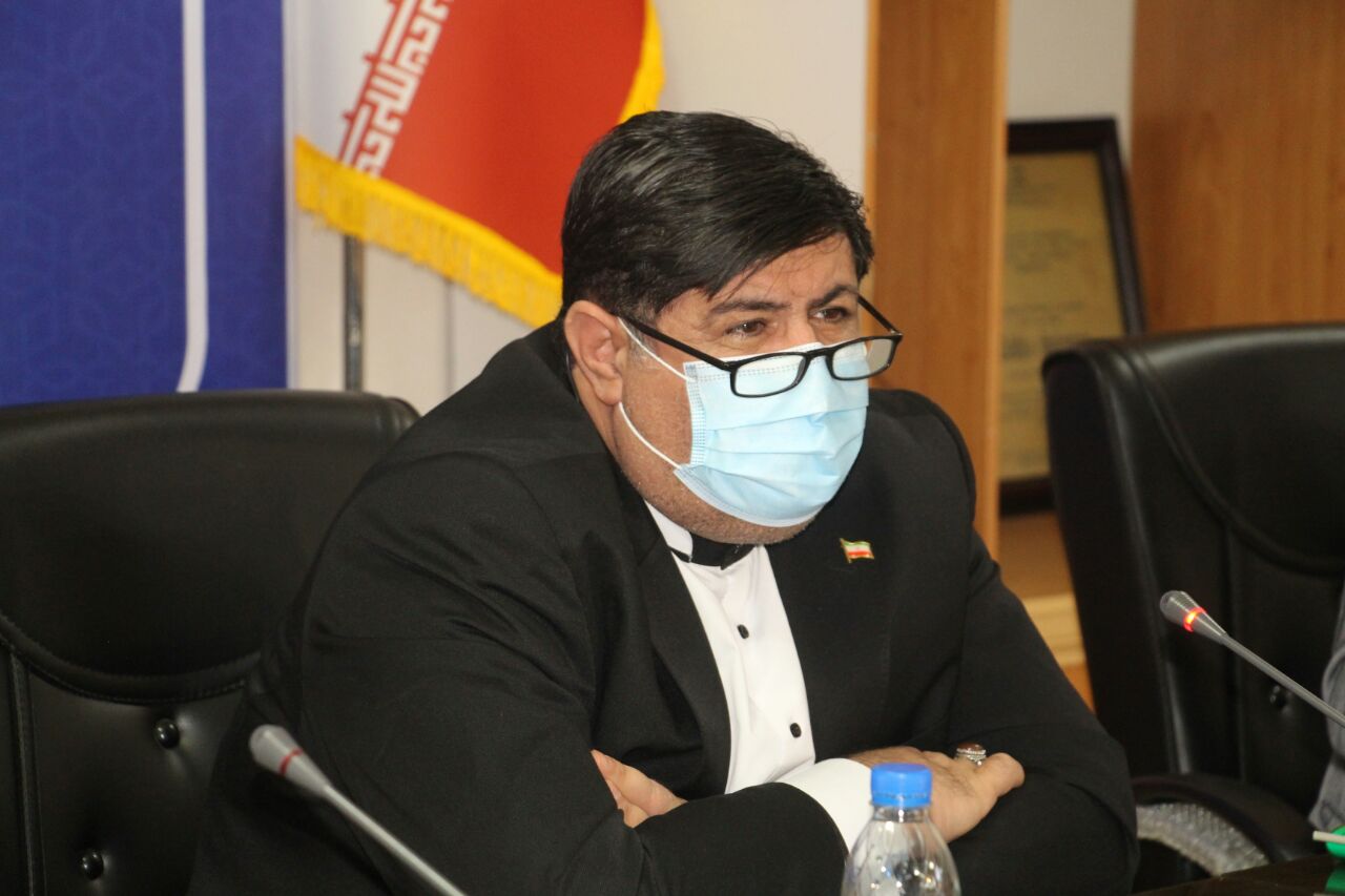 تجلیل فرماندار تکاب از روسای هیات های ورزشی  به مناسبت روز جوان