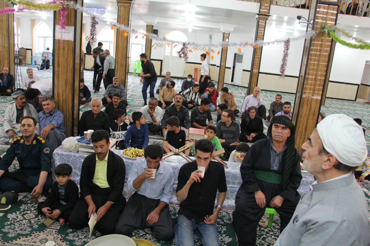 برگزاری  جشن هفته وحدت در تکاب باحضور فرماندار